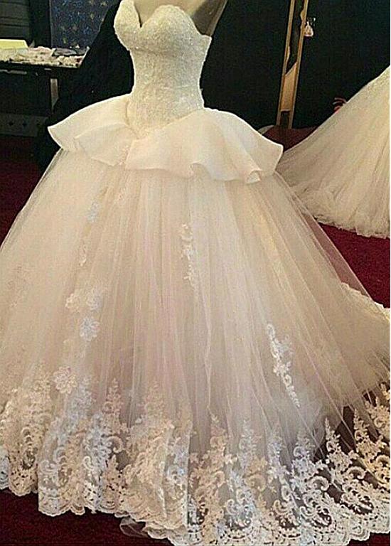 Tulle Sweetheart Princess Basque Appliques Waistline Ball Gown